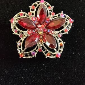 Elegant Silver Floral Brooch